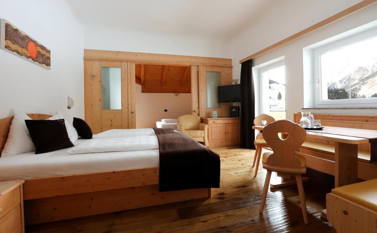 Hotel Alpin Gossensass Exteriör bild