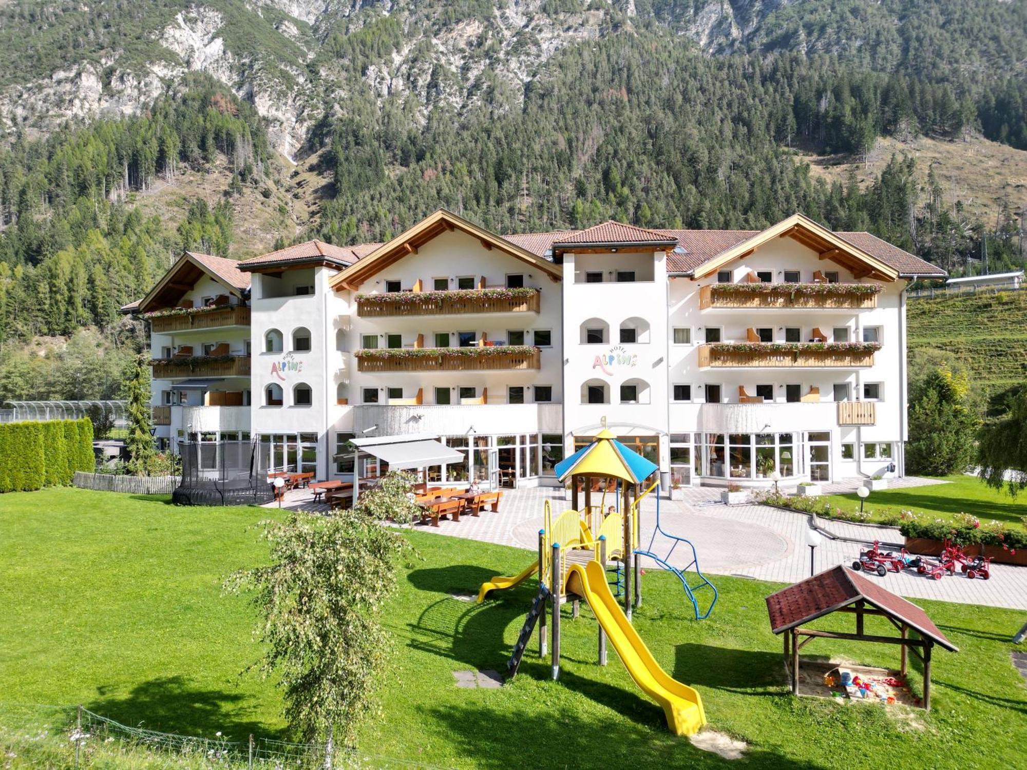 Hotel Alpin Gossensass Exteriör bild