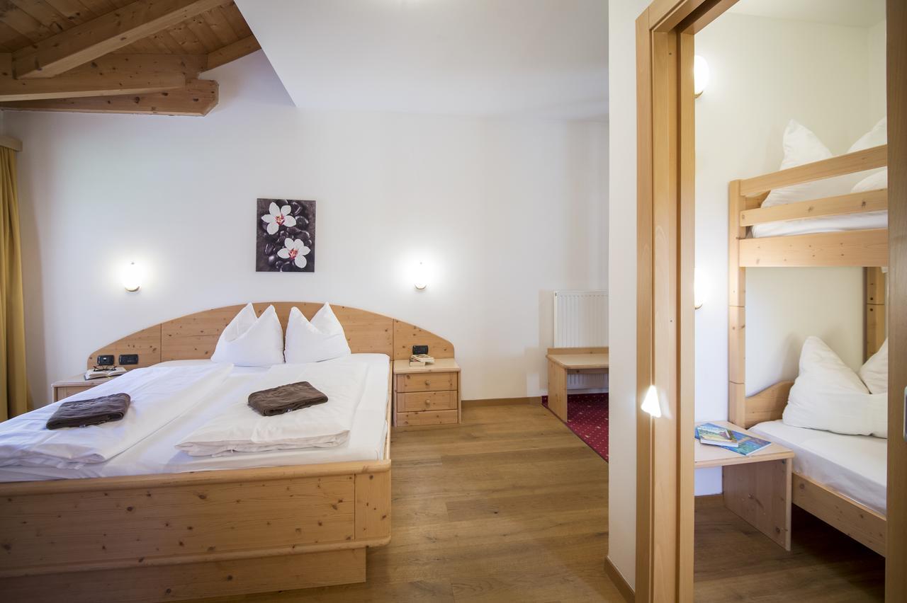 Hotel Alpin Gossensass Exteriör bild